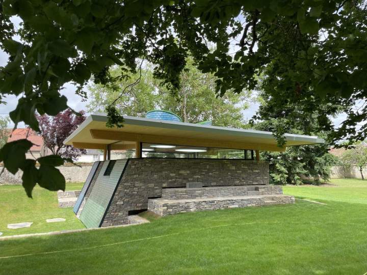 Pose d'éléments de zinguerie à Orléans